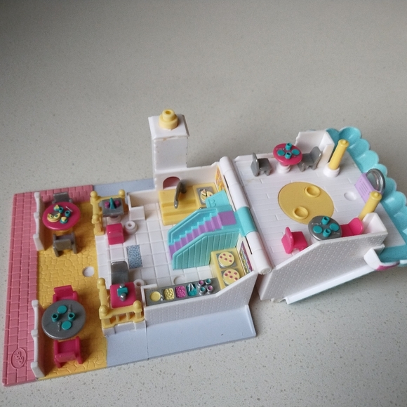 Vintage Bluebird Polly Pocket Pizza Parlor - Picture 10 of 11